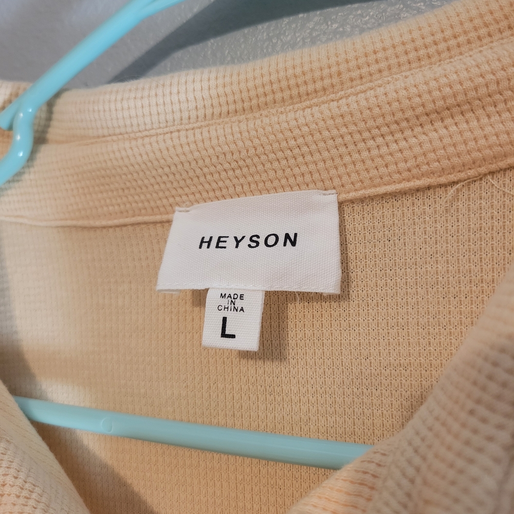Heyson Beige Button-Up Shirt 👠 - Picture 2 of 4